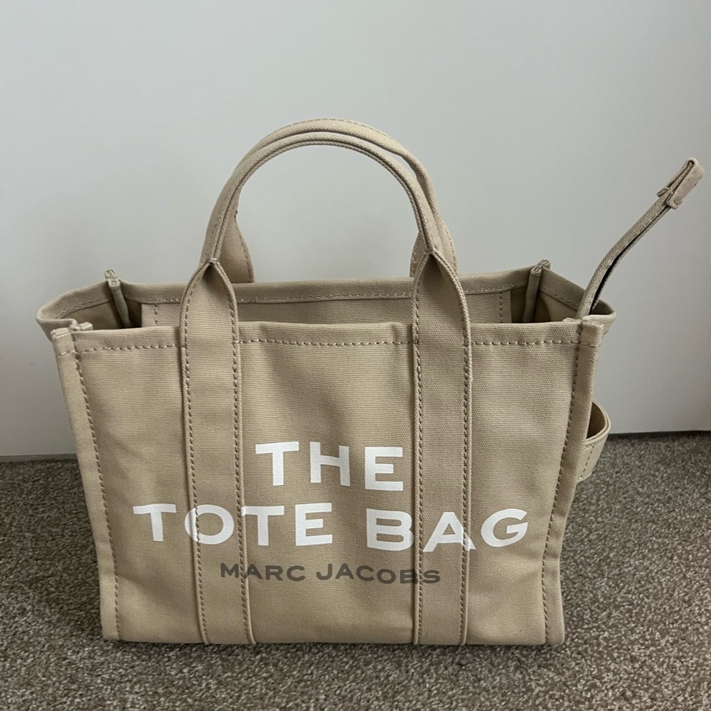Marc Jacobs Tan Tote Bag